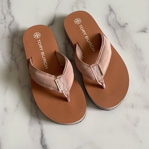Tory Burch dusty rose pink thong wedge sandals 7